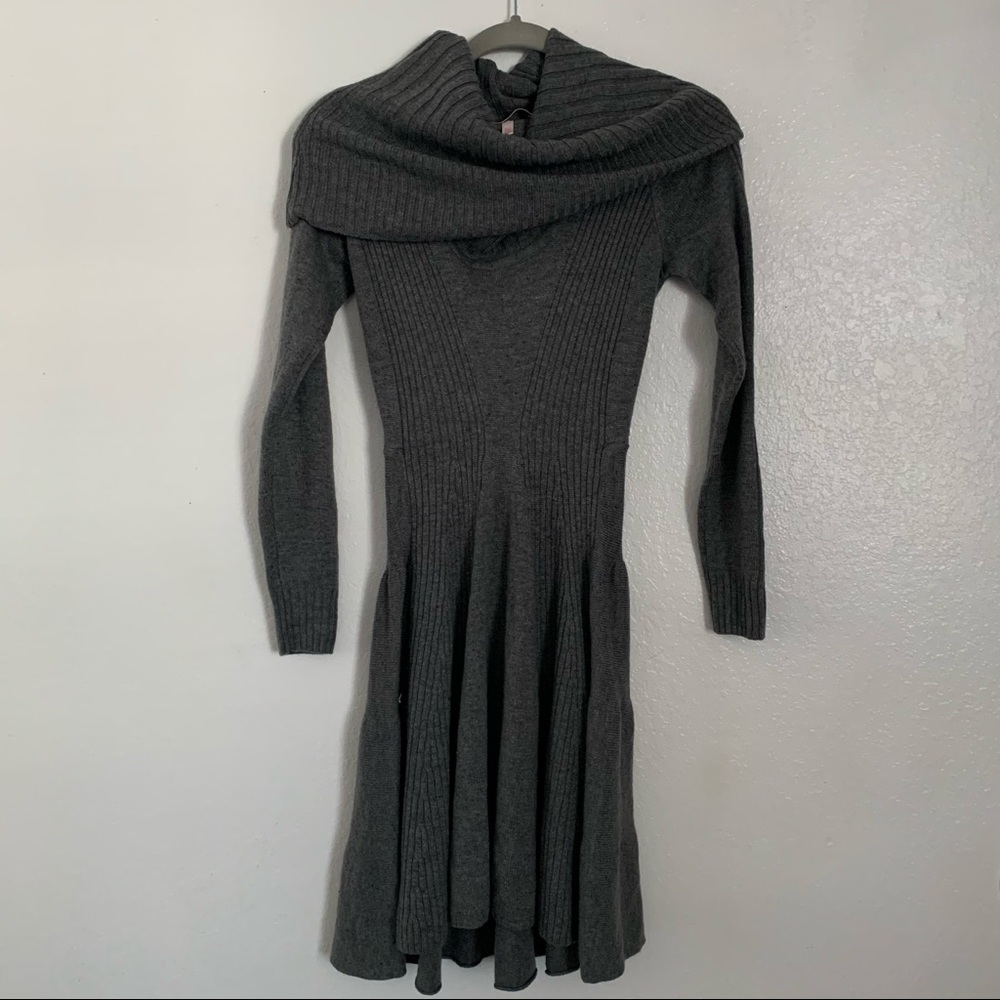 Victoria Secret Long Sleeve Sweater Dress Size XS - Picture 2 of 7
